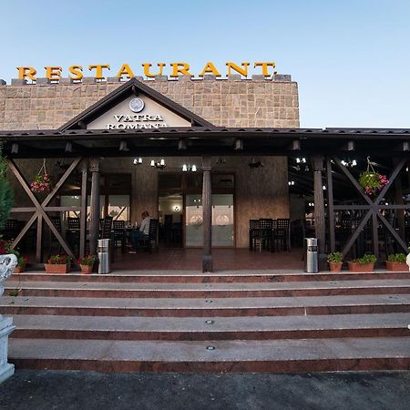 Vatra Romana Bed and Breakfast Răcarii de Jos Exterior foto